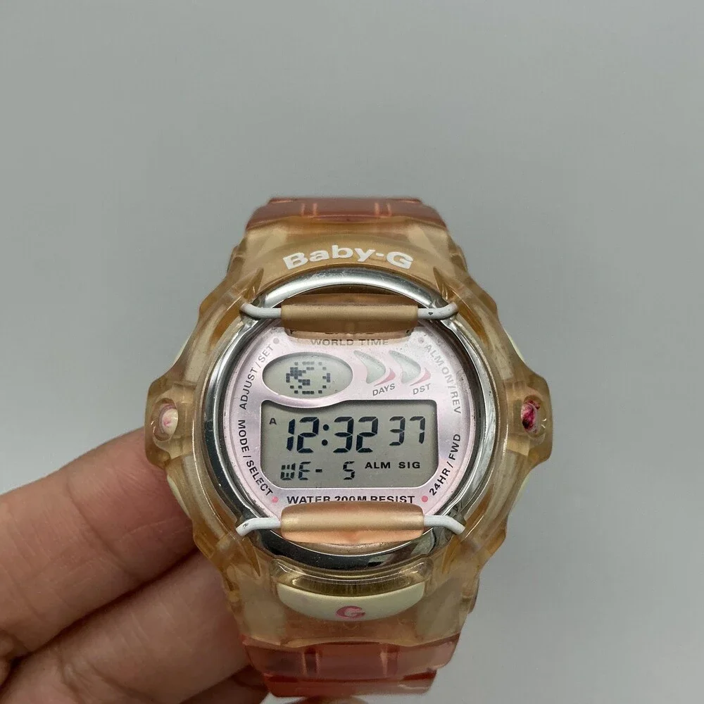 Casio see photos
